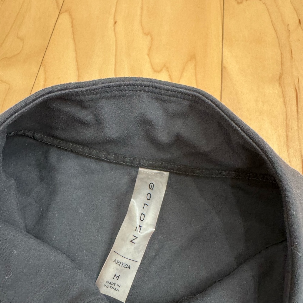 Butter limit zip-up - Picture 3 of 4